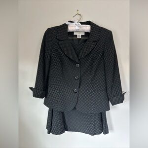 Jones New York 8P business suit